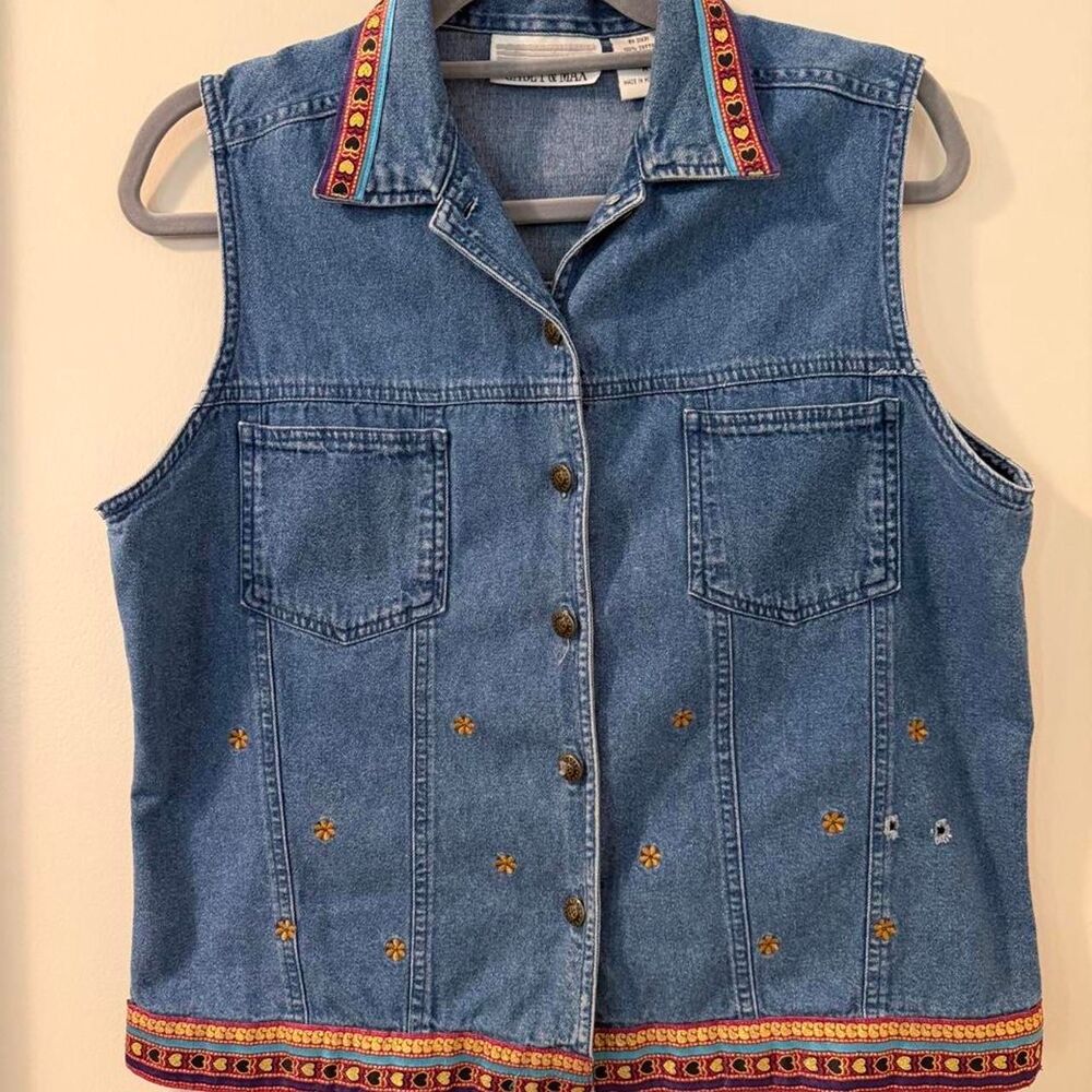 Vintage 90s Casey & Max Women's Blue and Yellow Embroidered Jean Vest UGC